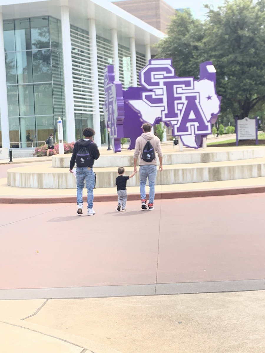 elijah_bergin's tweet photo. SFA Tour ⚪️🟣 #college #collegetour #axeemjacks https://t.co/eB15URLdD5