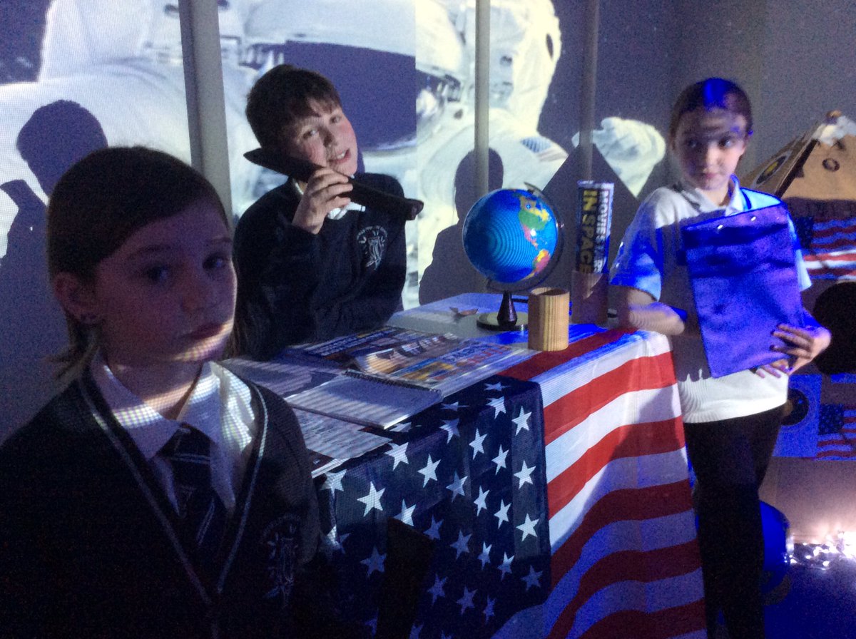 FPS_5_Ravenclaw's tweet image. Moon Landing drama #fpsenglish #fpsscience 1969
