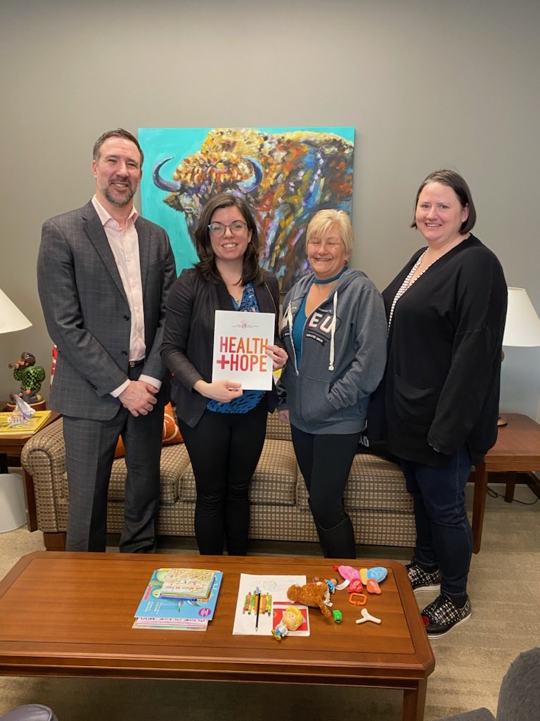 MBHealthCoal's tweet photo. Great to meet with ⁦@nikiashton⁩ for the ⁦@HealthCoalition⁩ #HealthAndHope lobby for universal #Pharamacare. Thank you Niki for your support!
#mbpoli #cdnpoli https://t.co/VJrxt8fXhg