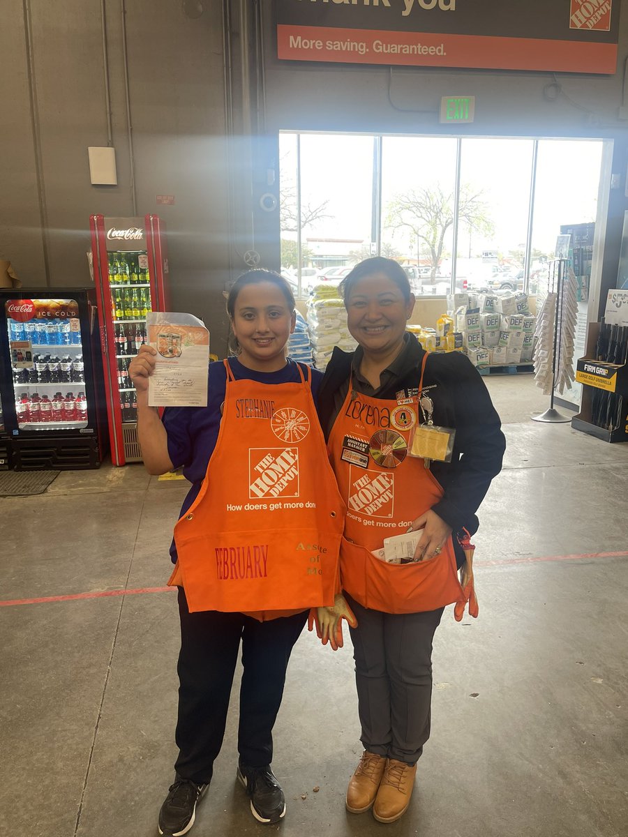 Jennifer0563's tweet photo. Meet our associates of the month for February 🧡🧡🧡🧡🎉🎉🎉 Doing the right thing and always helping out others. OPS Stephanie D90 &amp; MERCH Manny D21 &amp; SPECIALTY Sonya D30. P.S Sonya doesn’t like pictures 🥹 https://t.co/8QReE9NNVt