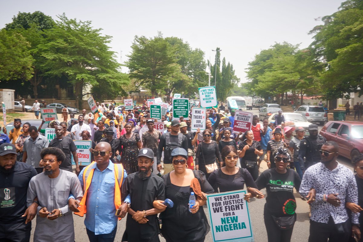 Drmopaul's tweet photo. Members of the Free Nigeria Movement have called on the Economic Community of West African States (ECOWAS) to advise the Nigerian government to heed the call for the cancellation of the presidential election of February 25th, 2023, by majority of the ordinary people of Nigerians https://t.co/bqmDz8sr2y