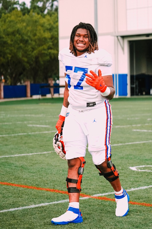 G_ButtsConner's tweet photo. READY!!!
David Conner aka #BigDave 
#57
#GoGators 🐊💙🧡 https://t.co/yyyXpLYpdg