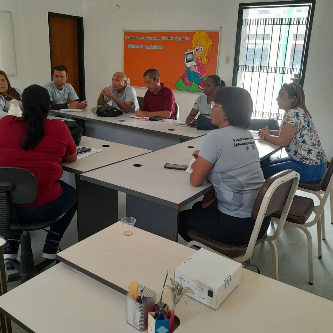 fundabitcarabo1's tweet photo. #FUNDABITCARABOBO  presentes en reunión con los tutores CBIT para planificar la aplicación del cuestionario por la Valoración Academica. Avanzando por una educación integral.
@_LaAvanzadora 
@xiomaluna 
@NicolasMaduro 
@Fundabit_ 
@ZeCarabobo https://t.co/lC9knxC0j5