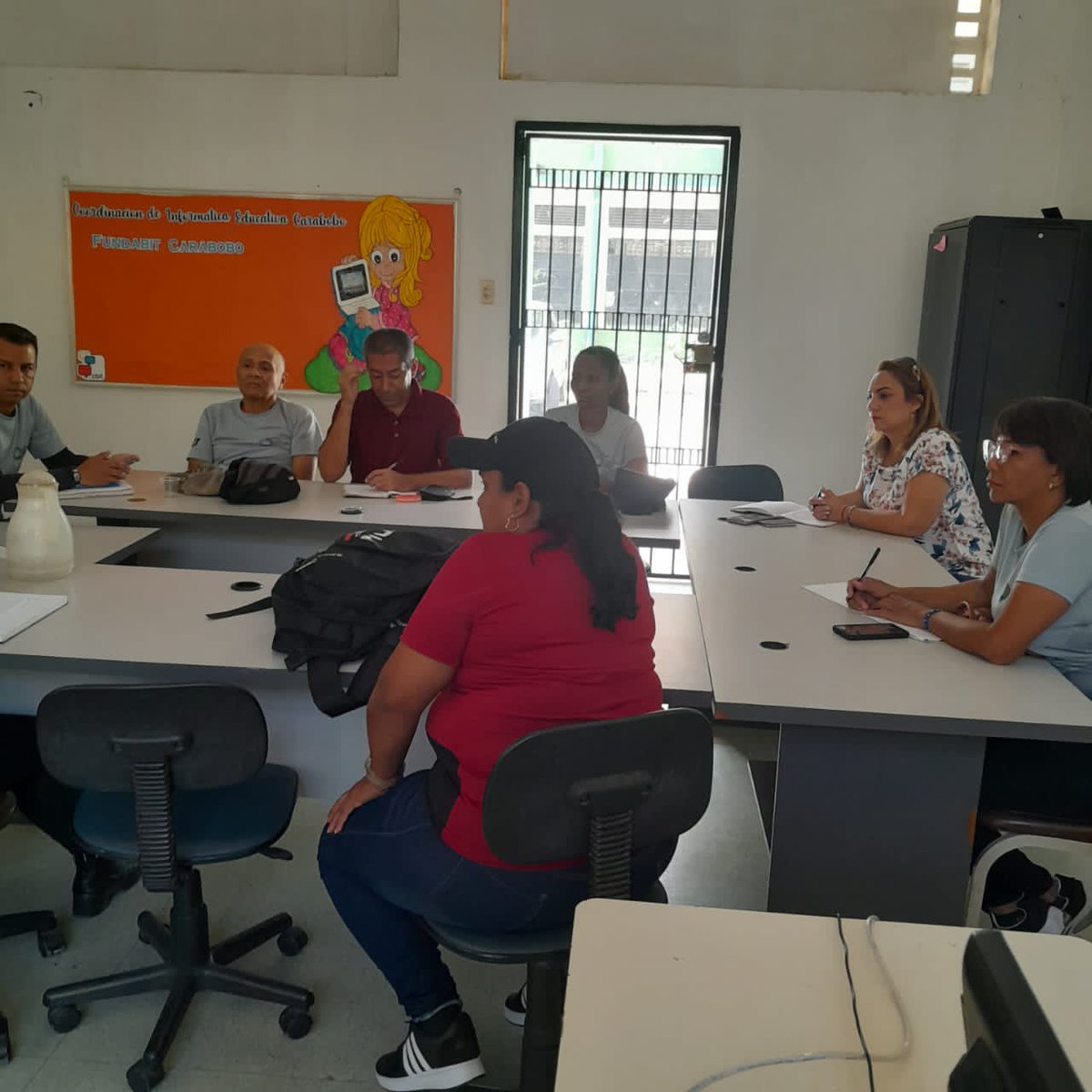 fundabitcarabo1's tweet photo. #FUNDABITCARABOBO  presentes en reunión con los tutores CBIT para planificar la aplicación del cuestionario por la Valoración Academica. Avanzando por una educación integral.
@_LaAvanzadora 
@xiomaluna 
@NicolasMaduro 
@Fundabit_ 
@ZeCarabobo https://t.co/lC9knxC0j5