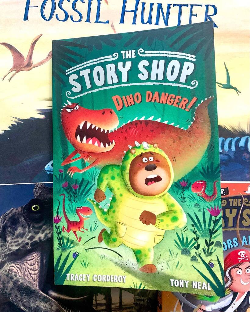 We(e) Read(s) tweet media