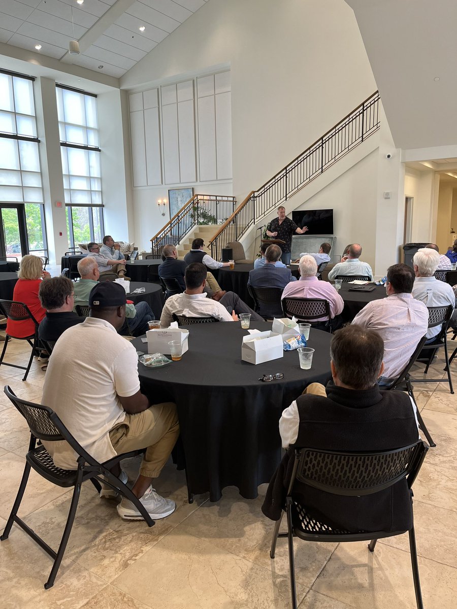 plantmidsouth's tweet photo. Thanks for your prayers, such an encouraging time with planters and Exec. Committee! #GreatSavior #GreatCommisson @pcamna w/Chris Vogel and Al Dayhoff https://t.co/3CGGnGjYGg