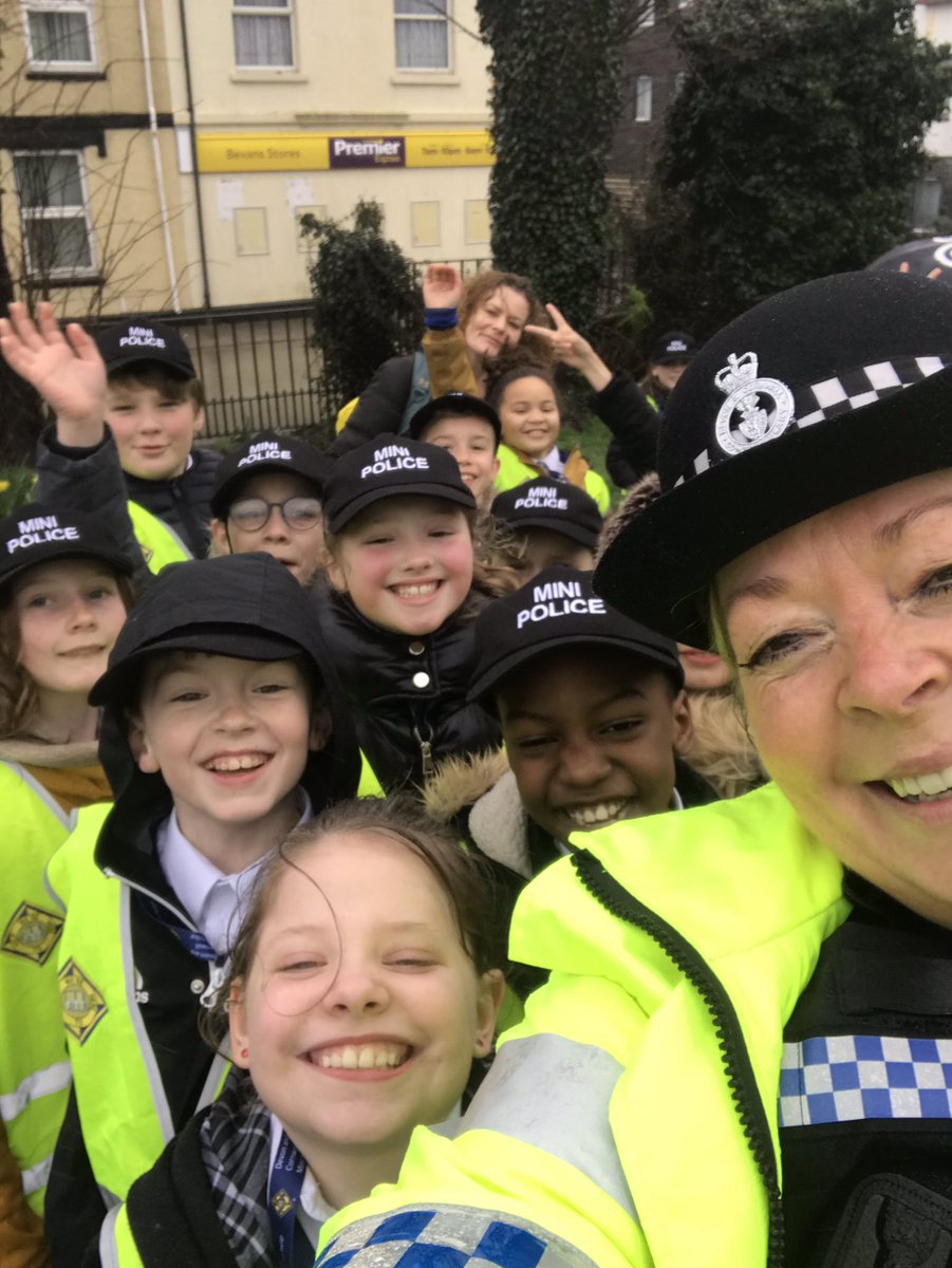 PlymouthVPC's tweet photo. Fantastic community social action day with Mini police in Alexandra Park…their faces say it all! 👮‍♀️💫🌸#safercommunities #engagement #minipolice @DrakePrimary @KeyhamBartonPly @GreenMindsPlym @KCPTPlymouth @DevonWildlife @DCPolVolunteers @DC_Police @BBCSpotlight @itvwestcountry https://t.co/6xon0ChPpz