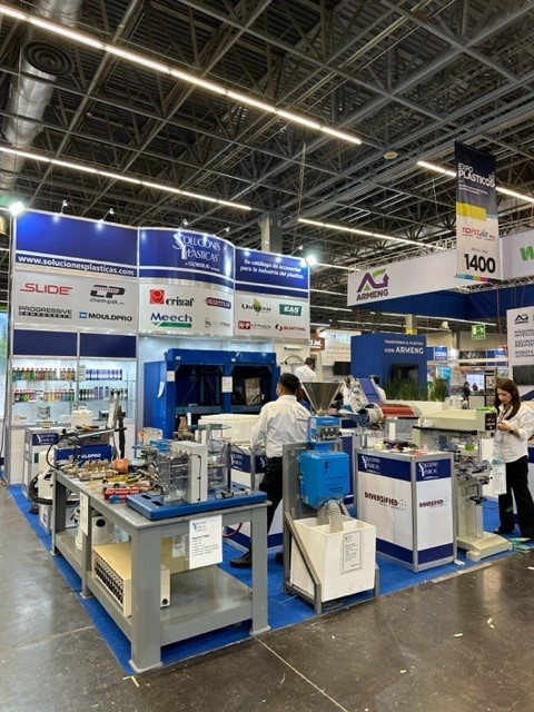 Soluciones Plasticas tweet media