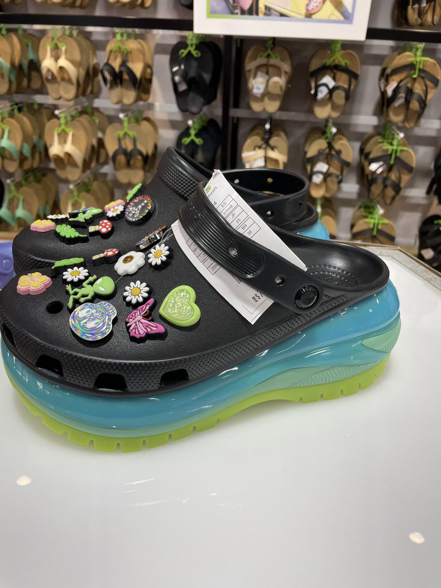 V LeCaine on Twitter "What the hell Crocs!?! This shoe was like walking around with a ten pound