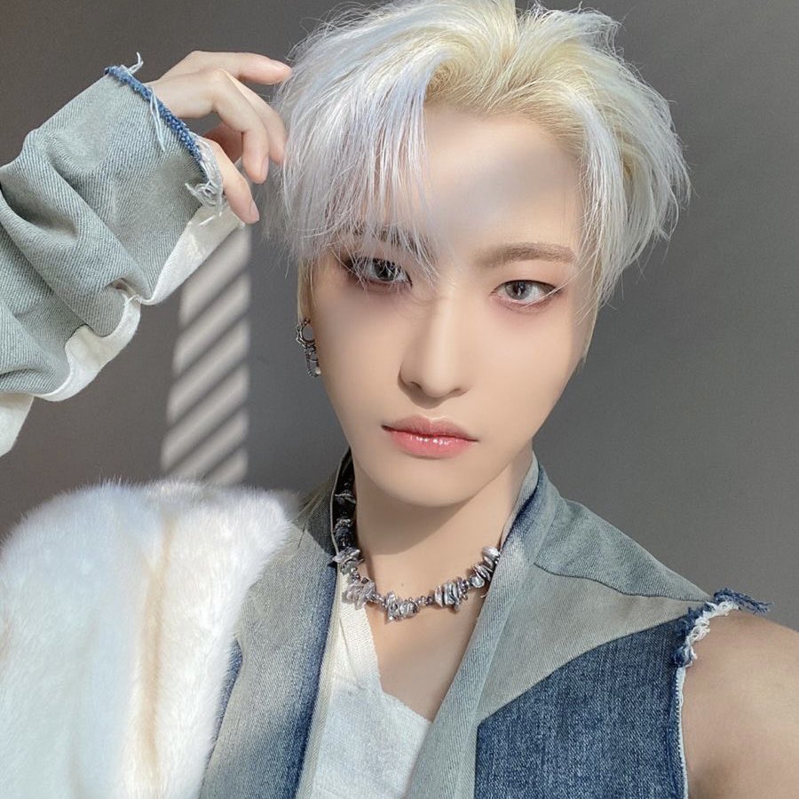 brforyeji's tweet photo. • seonghwa or jongho https://t.co/4ddWZZsIEl