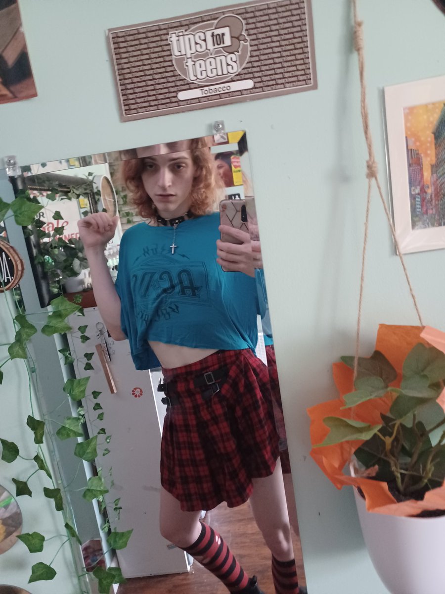 AlianaMercuri's tweet photo. #mallfit #slaybehavior wen i look sexy to hide how bad i feel today https://t.co/ROSEMoKkvf