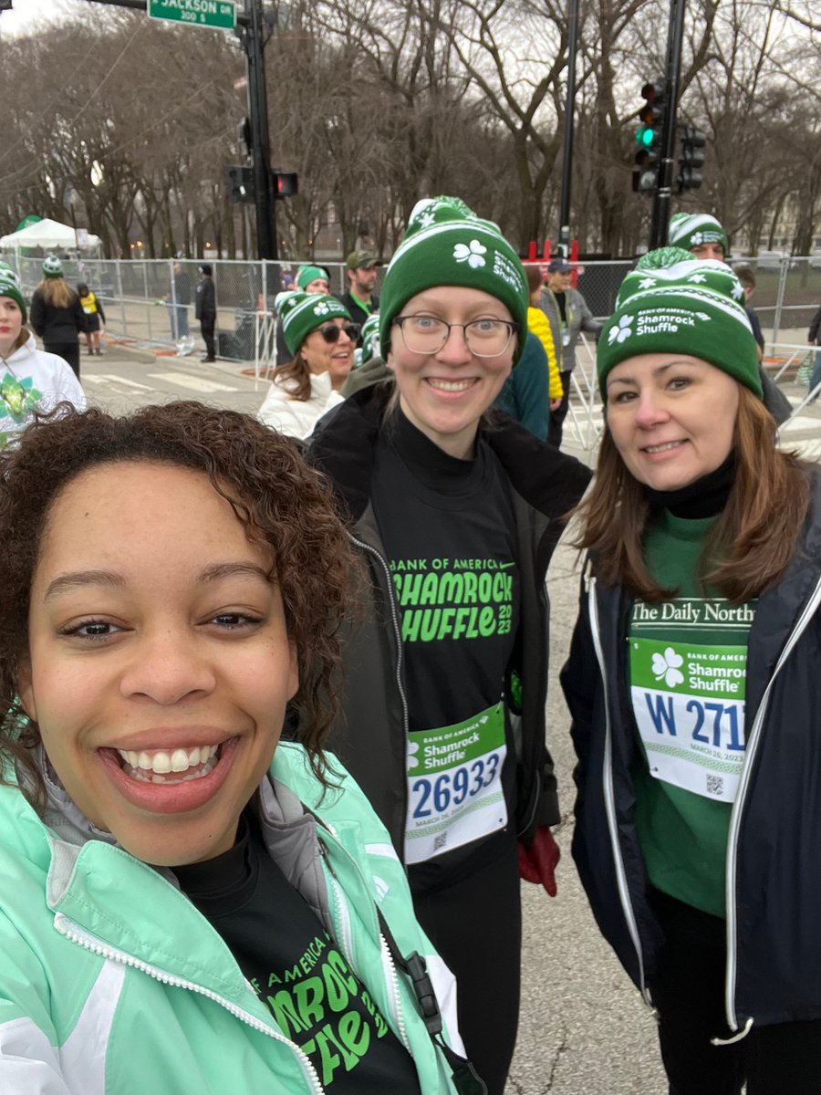LeffComm's tweet photo. Last weekend, some of our Chicago team members took to the streets to participate in the 42nd Annual @BankofAmerica @ChiShuffle. We had a great time closing out our St. Patrick's Day celebrations with some exercise, brunch, and team bonding! #LifeatLeff https://t.co/IKWoZ0ebkE