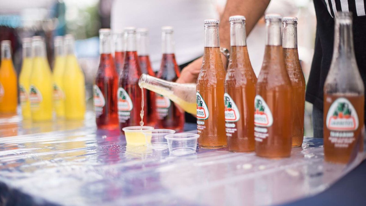GetawayGirl's tweet photo. Love this unique event in my hometown! 
NEWS: Fizzy Drink Lovers Shouldn’t Skip This #Florida Soda Festival @Thrillist @VISITFLORIDA @VisitSebring 
https://t.co/9fkyAdVwpv #Foodie https://t.co/gucIYjhV0C