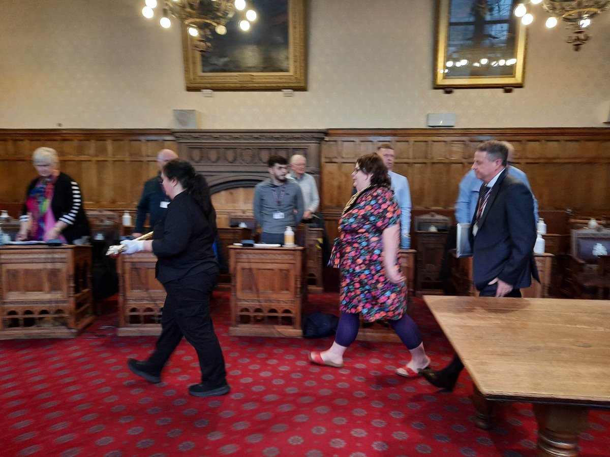 BarrowLabour's tweet photo. Last full Council meeting for Barrow Borough Council tonight. We'd like to take this opportunity to thank the officers for all your hard work for the residents and send our best wishes to the new authorities. https://t.co/6cqnbTjRKf
