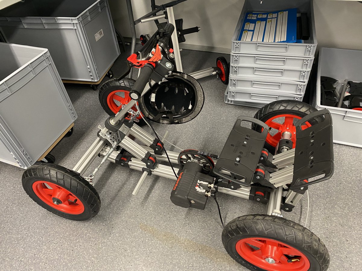 Amazing JHS student built go kart. Some of the <a href="/ChristianFMPSD/">FM Christian School</a> students said it was like real life <a href="/Nintendo/">任天堂株式会社</a> #MarioKart #ymm #STEM