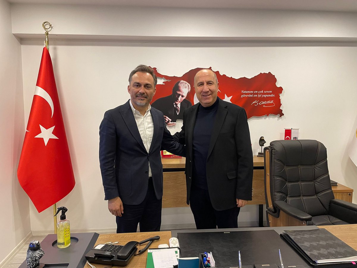 Bolu Esnaf ve Sanatlarlar Odaları Birliği Başkanı Sn. Tahir Gayret ve çalışma arkadaşlarına,Bolu Esnaf ve Sanatkarlar Kredi ve Kefalet Kooperatifi Başkanı Ahmet Yoltaş ve çalışma arkadaşlarına misafirperverliklerinden dolayı teşekkür ediyor, çalışmalarında başarılar diliyorum.