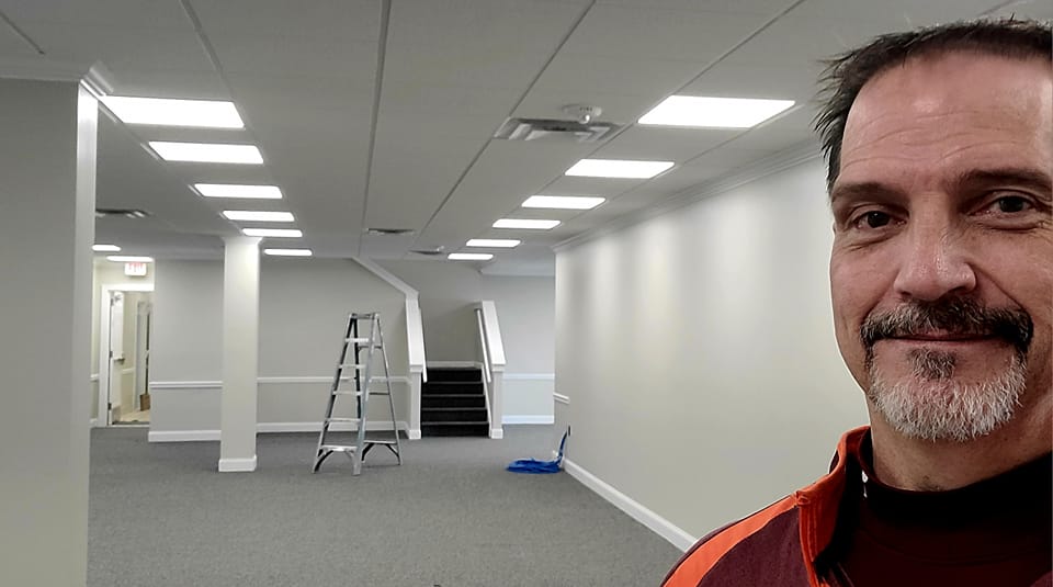 2bDesignStudio's tweet image. Obligatory construction site selfie from the renovation of the Family Security Credit Union location at Decatur Mall...Woodward is getting real close to being finished!

#CreditUnion #Architect