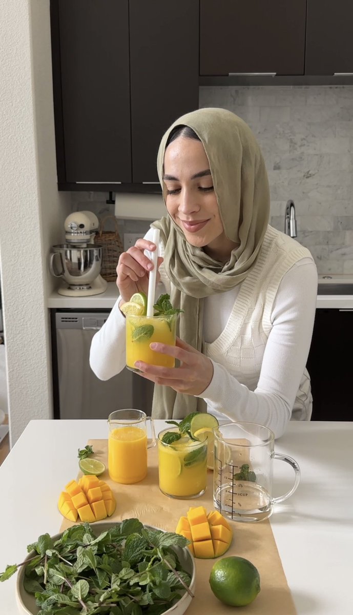 moribyan's tweet photo. Matching my hijab to my recipes part 828265251717 https://t.co/2QFhNT9maN https://t.co/i5kp8diRiu