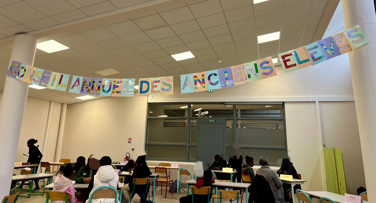 GauthierJu77's tweet photo. Journée intense et riche #formation #numérique #ebep Merci @FranckEhlinger pour cette journée et #capsulevideo #segpa Que sont-ils devenus ? #conseilannueldesélèves 🧑🏻🏫👨🏻💻🎤🦾 https://t.co/R7WYn3uKc5