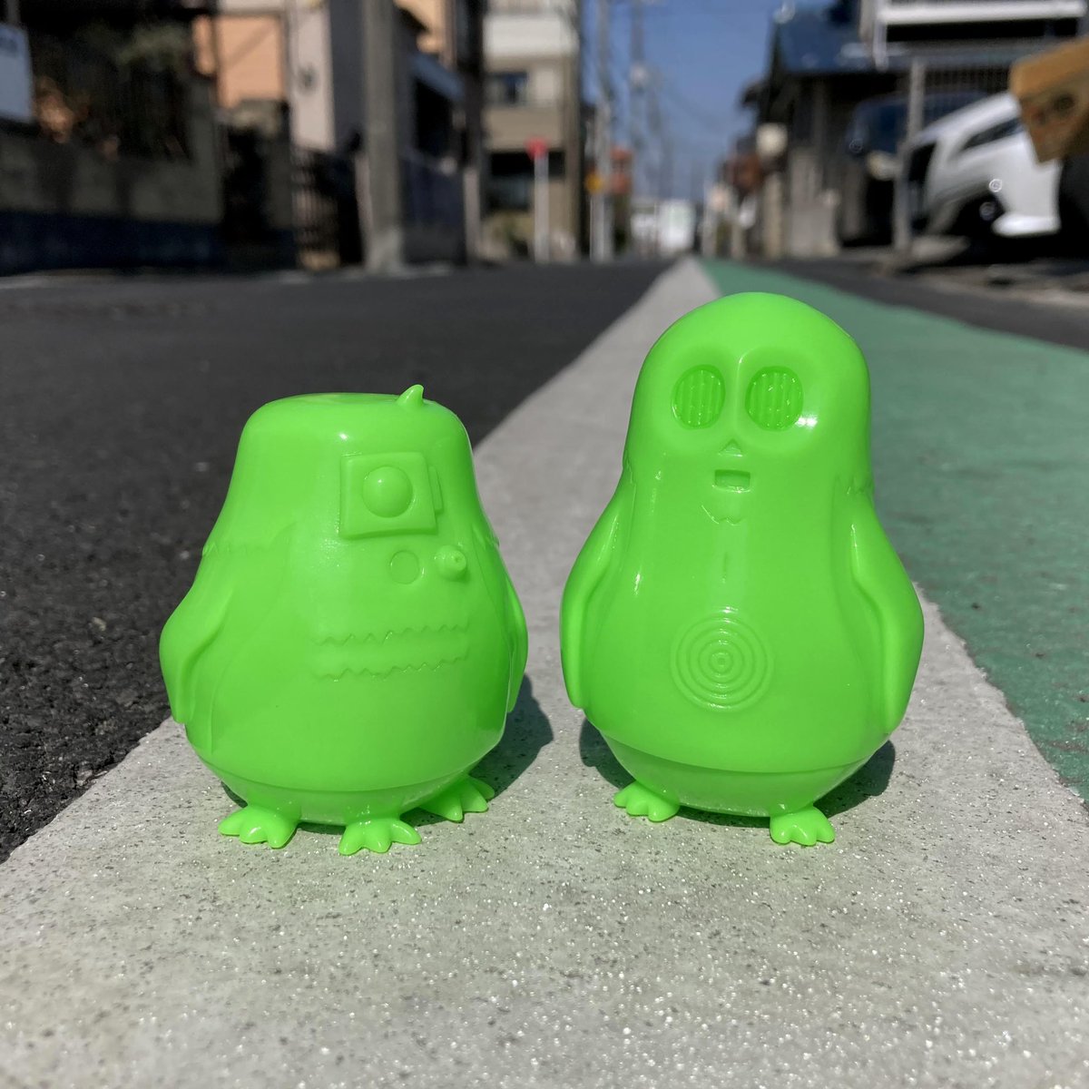 NathanHamill's tweet photo. A @rotofugi Exclusive! “Join us Sunday, April 2nd, 1-3pm for a release and signing of DRORGS: Ooze Edition! We’ll be celebrating the debut of DRORGS: Ooze Edition!” Plus! The debut of “LAVABEAN” coffee from @DarkMatter2521 #vinyltoy #sofubi #rotofugi #darkmattercoffee #lavabear https://t.co/gKu6nKEFqw