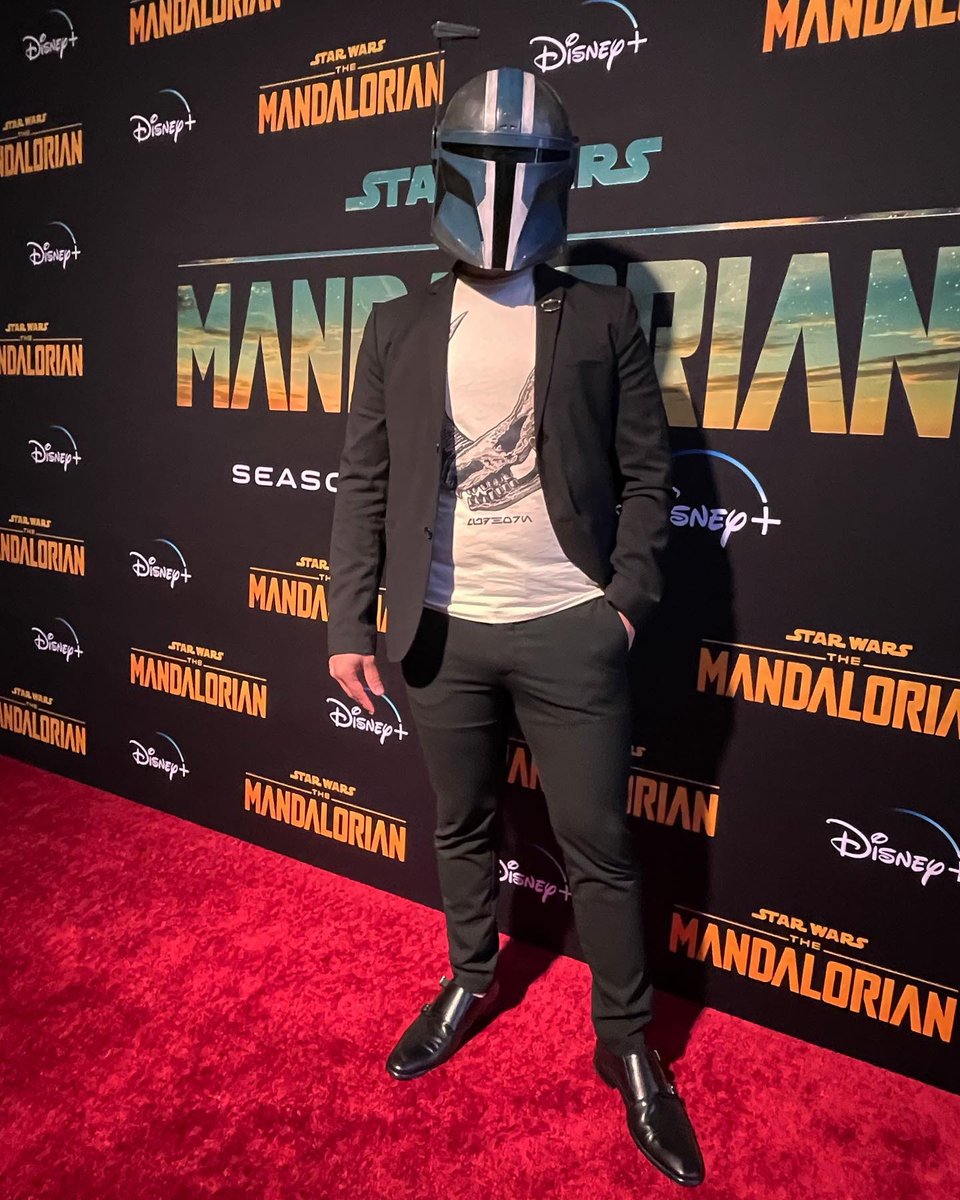 Heroes & Villains (@hvbrand) on Twitter photo <a href="/NotreThiomersal/">Alexander Reforged</a> showing off our Mudhorn Trophy Tee at the premiere of The Mandalorian 🔥 What are your thoughts on season 3 so far? <a href="/NotreThiomersal/">Alexander Reforged</a> showing off our Mudhorn Trophy Tee at the premiere of The Mandalorian 🔥 What are your thoughts on season 3 so far?