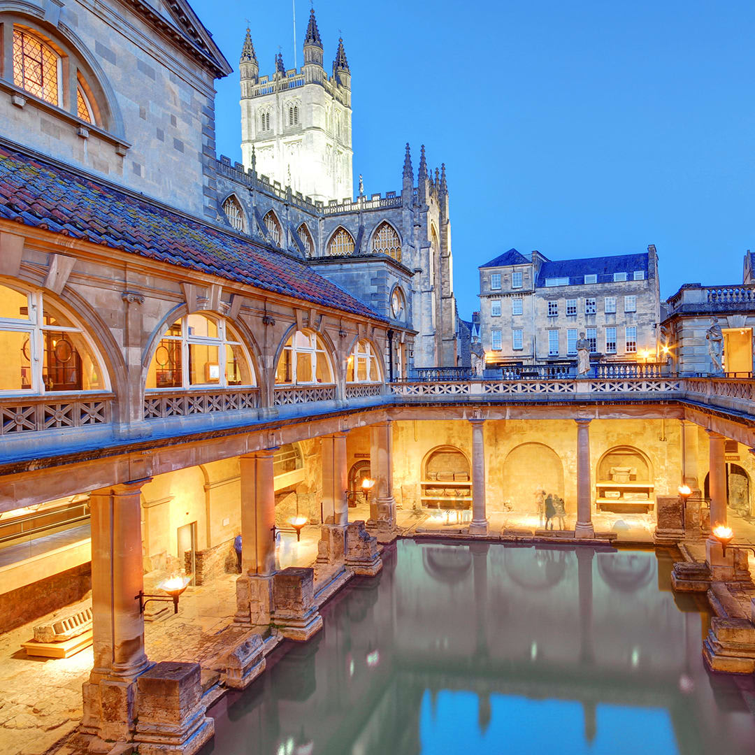 TravelByGeorgia's tweet photo. The Roman Baths Museum in the spa town of Bath is one of northern Europe's most notable historic sites, where the natural thermal springs still flow with hot water. Book your Bath tour today! https://t.co/BXeWajBAJu https://t.co/iTyzFEUjyh