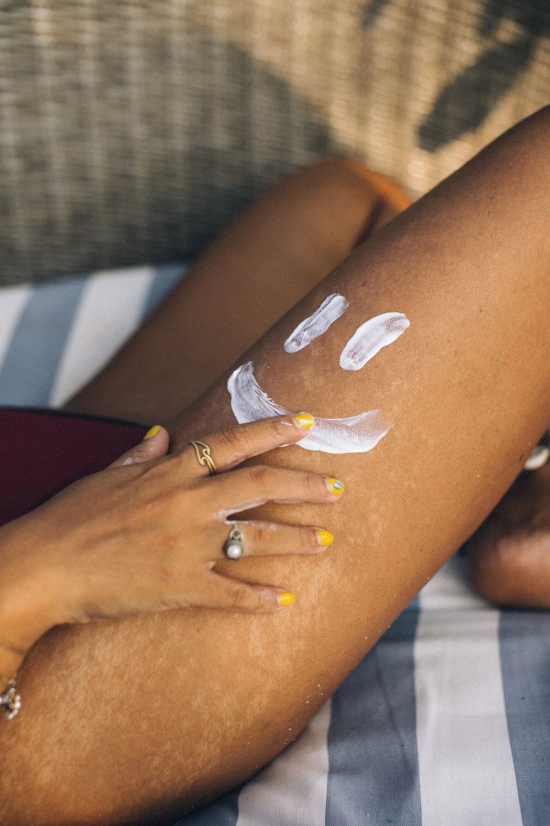 JeansCream's tweet photo. Jeans Cream is crafted for those days your skin needs a little extra T-L-C. With incredible reviews and a great track record for helping stop dry, cracked, or burned skin, we're here to make you and your skin smile again! #JeansCream #SkinTherapy #HealingLotion #skincare https://t.co/2QklPPGp4y