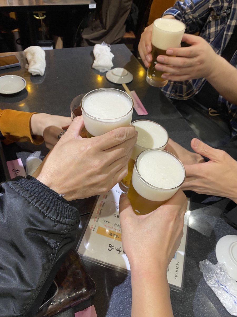 mozaikunight's tweet photo. 朝築地。モザチュー打ち上げ、飲むぞー！
#mozaiku https://t.co/7SVy2YmV6N