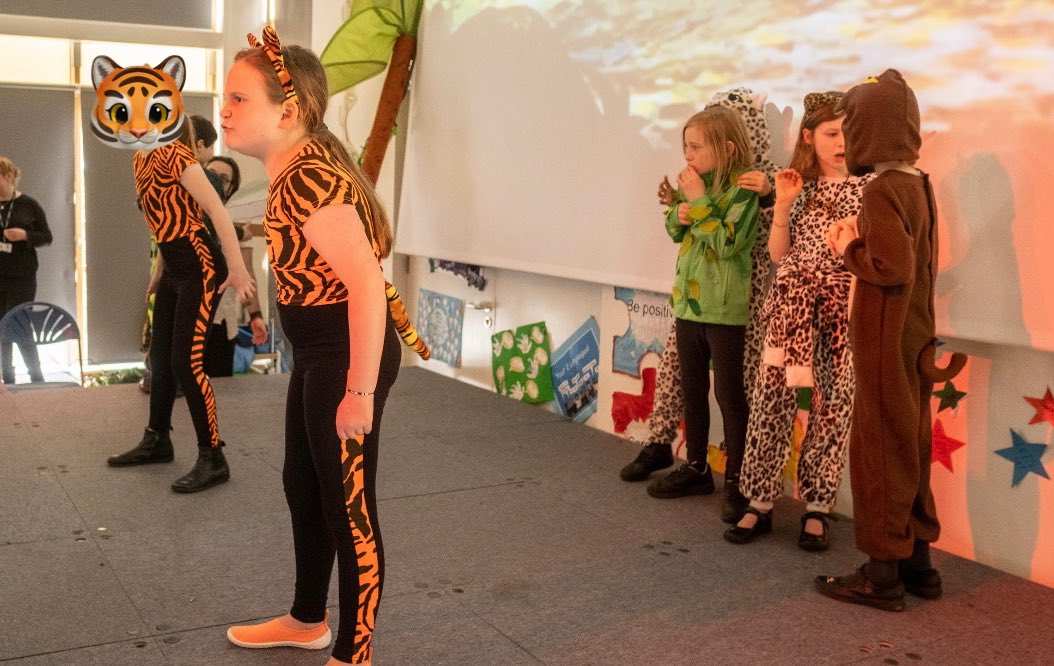 KPSFeed's tweet photo. #KPSYear4 A HUGE well done to our amazing cast of The Jungle Book! Don’t forget you can purchase a photograph of all of Year 3 and 4 from our #KPSFriends🌴🐆🐍 #KnavesmireCharacter #KPS50Things #Fun #Creative https://t.co/AX6CRVJOTs