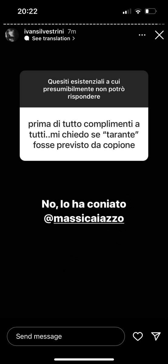 i08chan's tweet photo. massimiliano caiazzo non ha bisogno di nessun copione lui fa da solo https://t.co/kZ3ff184rz