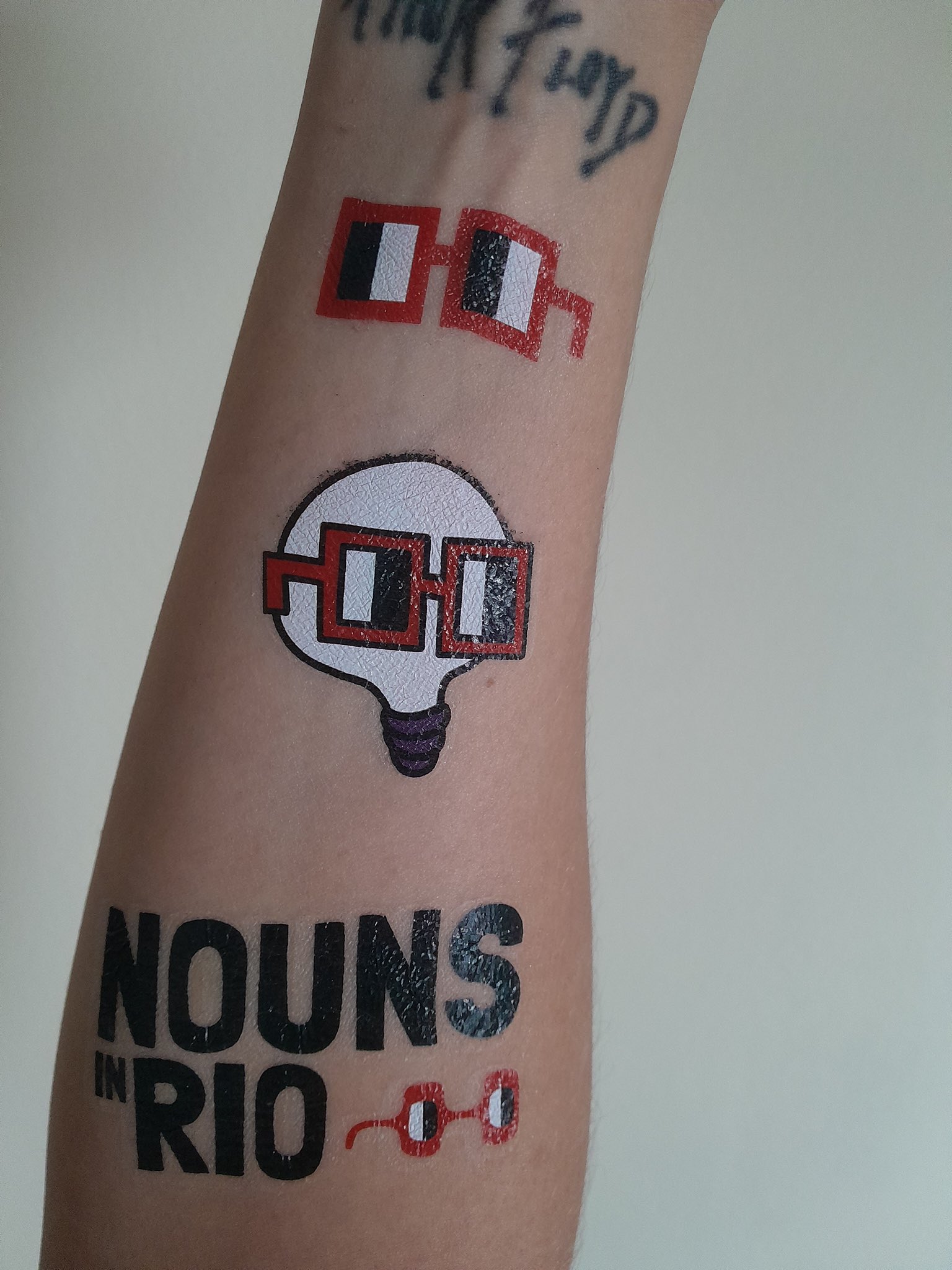 NFSW: Temporary Nounish Tattoo by @ilustradoraeth - Small Grants