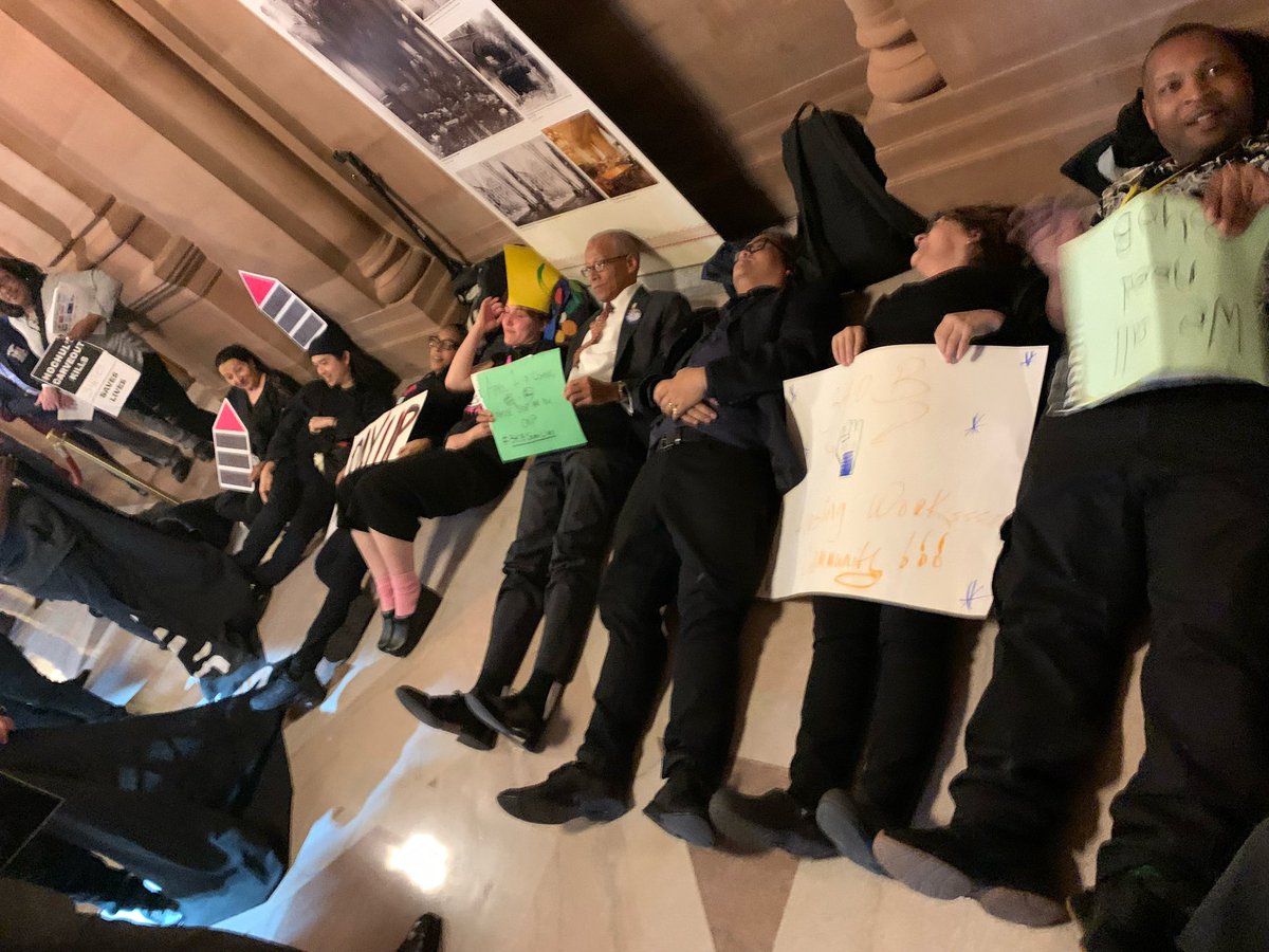 housingworks's tweet photo. Thank you to Senator @RJackson_NYC for joining our die-in to save our safety net healthcare from the 340B carveout.

Our die-in was big, but still just a fraction of the many lives that will be lost if the carveout is allowed to take effect on April 1 #SaveOurSafetyNet https://t.co/Wx6TL6xe6t