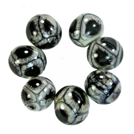 Victorian_ST's tweet photo. #Handmade Lampwork #Glass #Beads, Copper Green Black Webs Metallic Shiny https://t.co/l8rno7ERes #cctag #handmadelampwork #GlassBeads https://t.co/tAAePTLupM