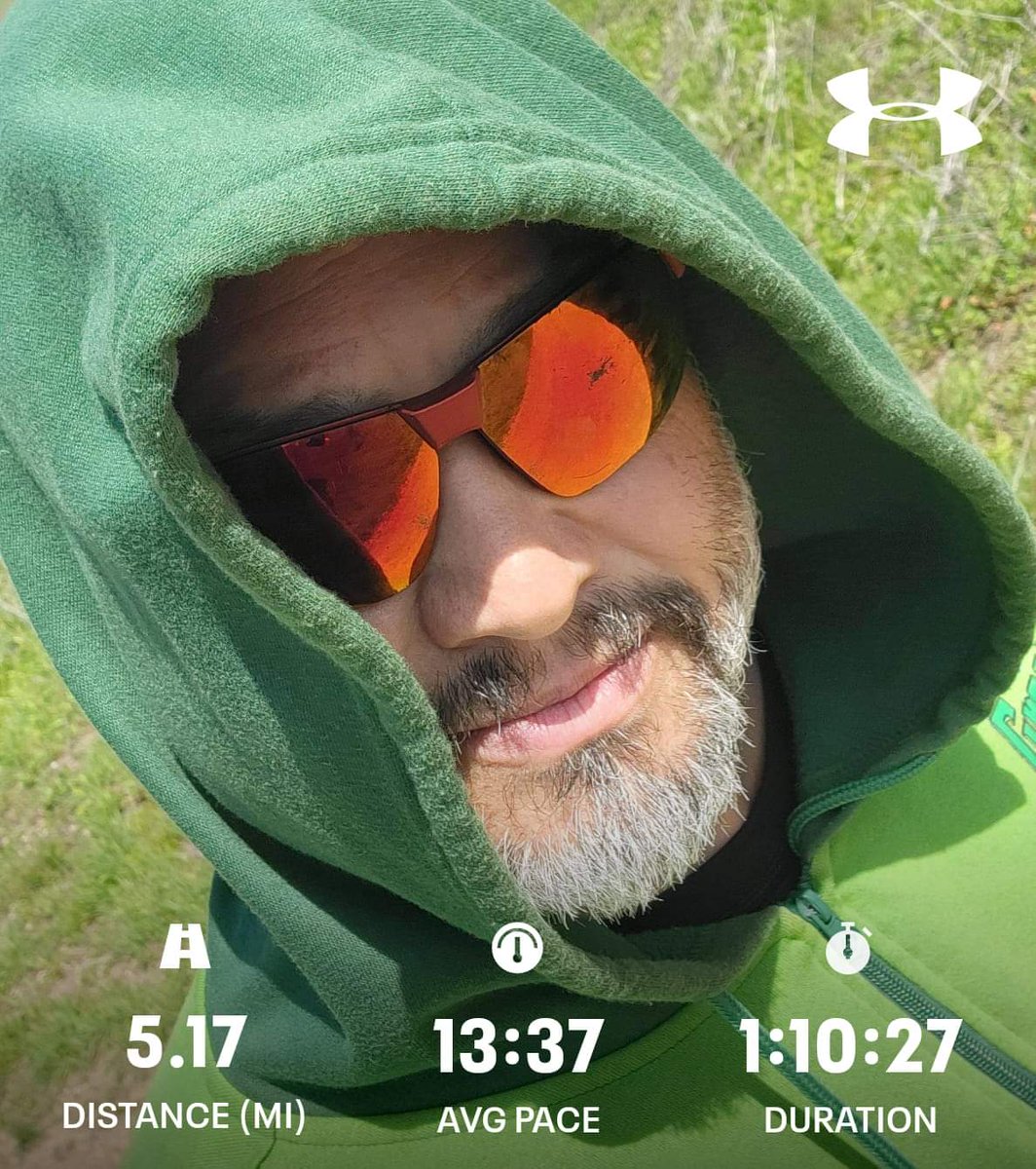 trekker21's tweet photo. So much for 15 miles in 5 days, I've already walked almost 12 miles in two days!! I need to adjust my goal for the week.
#220lbGoal #BeInspired #BeInspiring #LOTRTheFellowshipVirtualChallenge #GettingFitAt51 #FitFederationMarch
#Under245lbs #Top9Percent #369km #229Miles https://t.co/jQ4Ky2p3PY