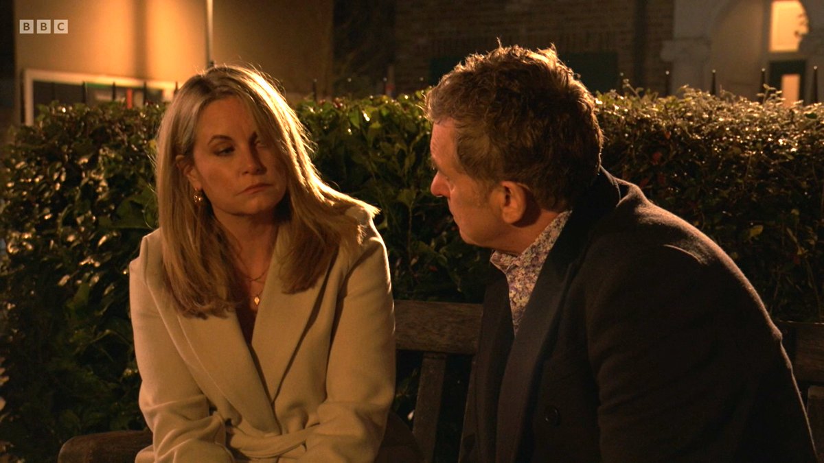 SoapLandGlory's tweet photo. EastEnders spoilers: Alfie and Sam kiss in romance shock #EastEnders https://t.co/s6ZKFiw9SC https://t.co/48rOg8Wol6