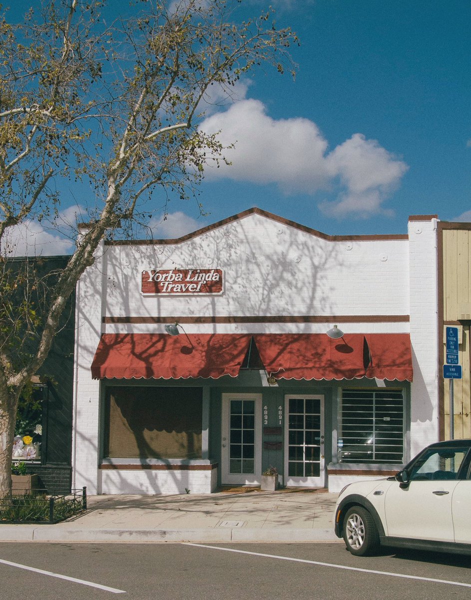 domiesann's tweet photo. Stepping Back in Time
Leica Digilux 2
Row of old historic buildings in downtown Yorba Linda.
#nostalgia #yorbalinda #california #leica #leicadigilux2 #digilux2 #architecture #art #HistoricHouse #picoftheday #photography #theoc https://t.co/pqByfsJ1j9