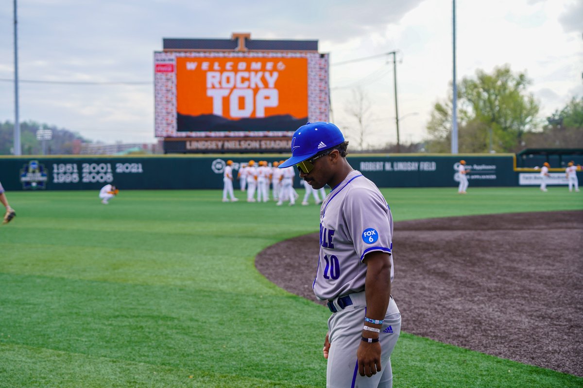 UNCAvlBaseball's tweet photo. The Bulldogs take on Rocky Top. 

First pitch in 10 minutes.

#ALLinAVL #TTS https://t.co/SO7WNDb7Ow