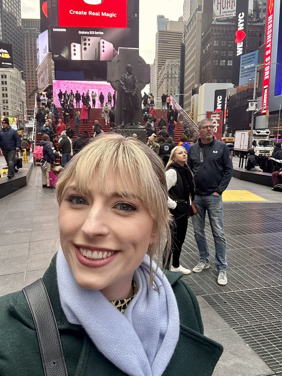 _lizhill's tweet photo. Rounded off March with a fabulous trip to visit my bestie @AnnalieS90 in NYC. Had the best few days catching up and seeing the sights #newyorkcity #newyork #citybreak #reunited https://t.co/iEIczlMEM7
