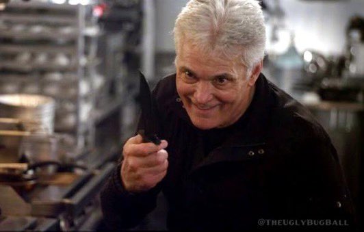 MarshallRTeague's tweet photo. SOMEhow I’m thinkin
things bout to get #Teaguey
in #TvShow #Leverage
Ep #TheFrenchConnectionJob
straight to the point 🔪 #TeagueTuesday 
thx to #TheUglyBugBall https://t.co/xuwlSKbwUz