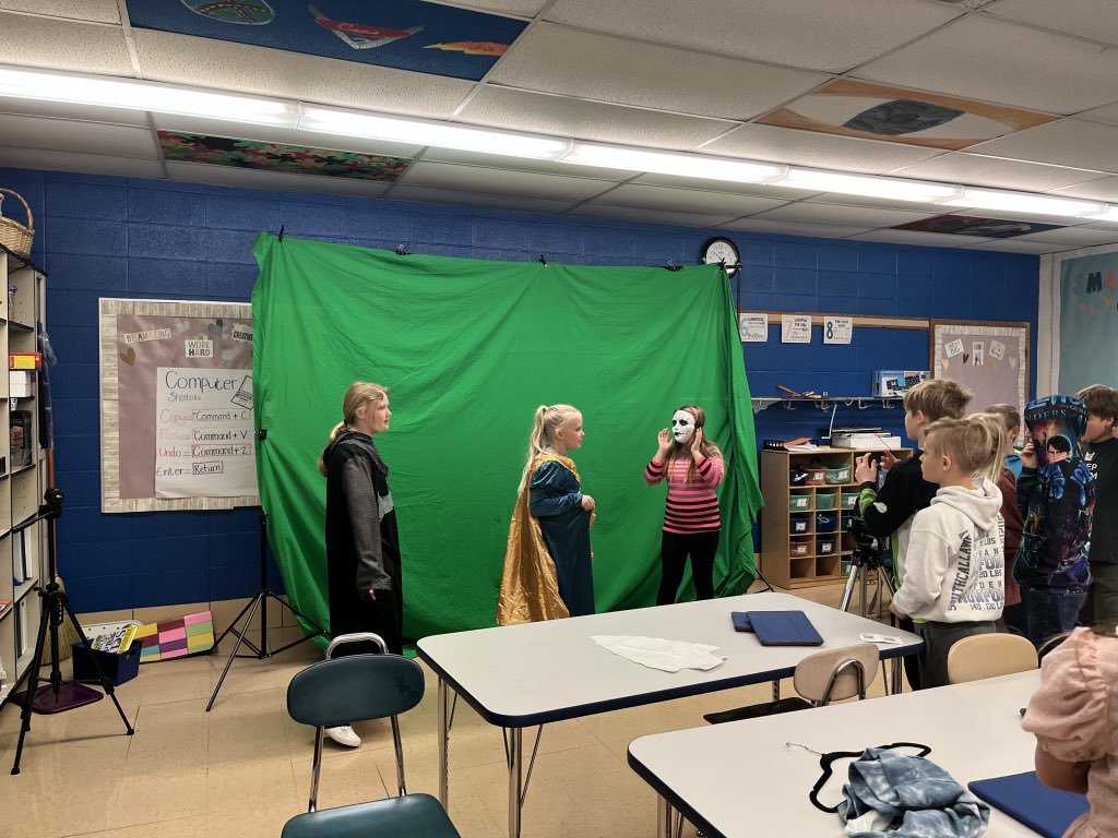 wmccaulley2's tweet photo. Technology Skills is my new passion. It has been so great seeing the students creativity! @socallaway_eces #socalearns https://t.co/yln2K9VioV