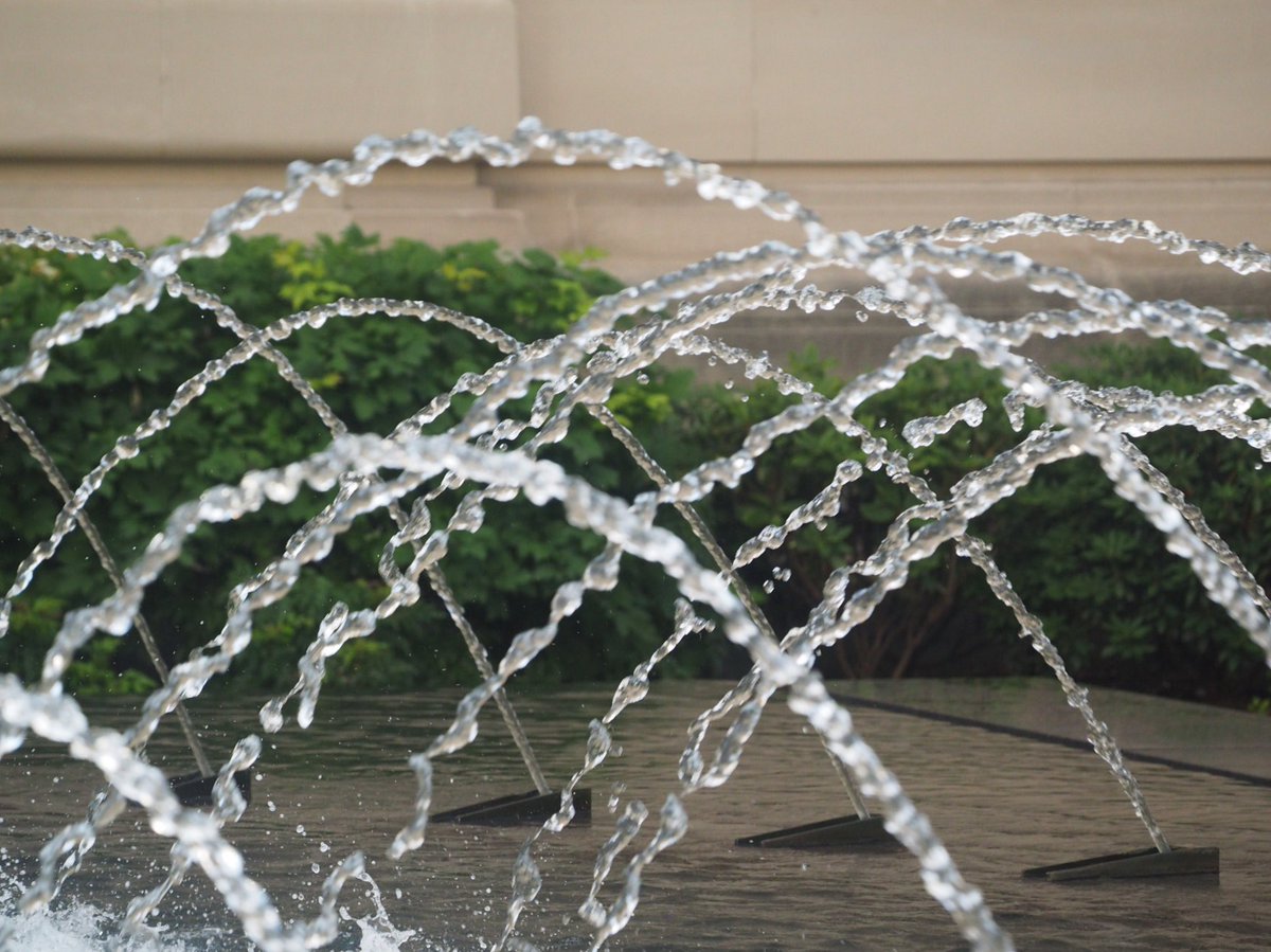 @VisualsbySauter #NYC #metropolitanmuseumofart #fountain #water