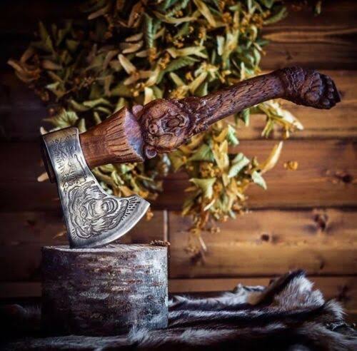 RT @forgedusa1: Amazing Handmade Vikings Axe https://t.co/j3wLDXyaCn