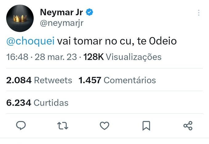 Brasil_fofoca1's tweet photo. 🚨 NEYMAR 🚨

Neymar tem perfil do twitter hackeado, e invasor dispara vários tweets no mínimo...

...duvidosos. 👀

#Neymar #neymarjr #hackeado #fofoca #noticia https://t.co/XHRjjOcawG