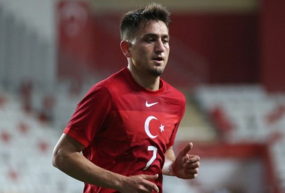 İcardi, Zaniolo izlemek varken bunu izliyoruz amk... Nefret ediyorum milli aralardan.