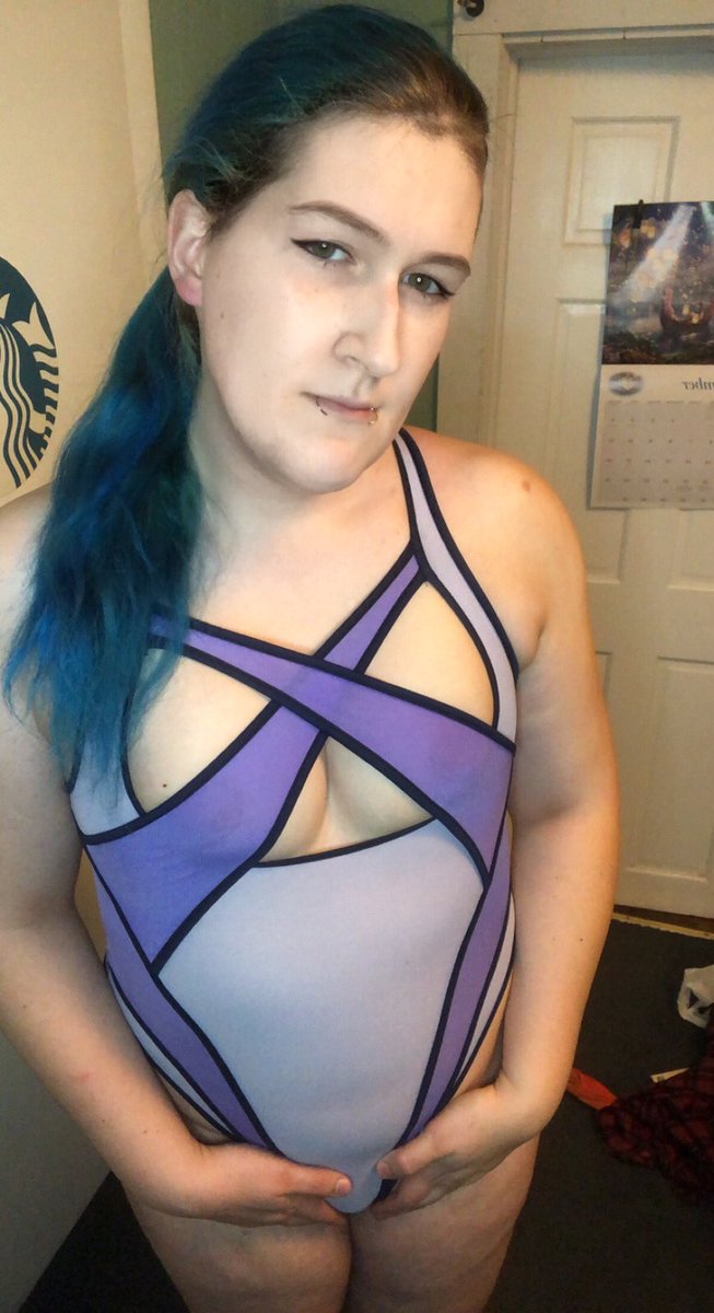 tittysmolbean0's tweet photo. If you buy an item for me off the wishlist I wear it, thats the rules; even if it is the bodysuit from a trend ad
#gothgirl #trans #transgirl #pierced #snakebitepiercing https://t.co/7kN7TaARCV