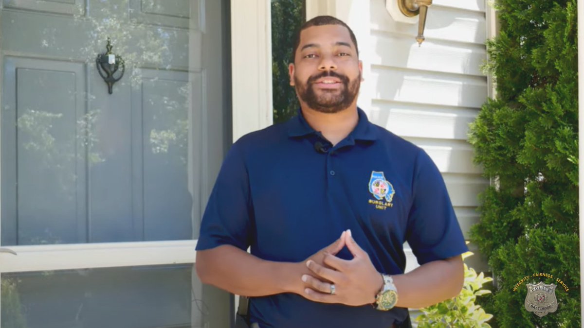 BaltCoPolice's tweet image. Headed out of town? #BCoPD Det. J. Connor offers these home safety tips: 🔒 Lock your doors &amp;amp; windows; use window stoppers; 💡 Ensure there's adequate lighting, including your porch &amp;amp; front walk; 📱 Consider adding a home surveillance and security system #burglaryprevention