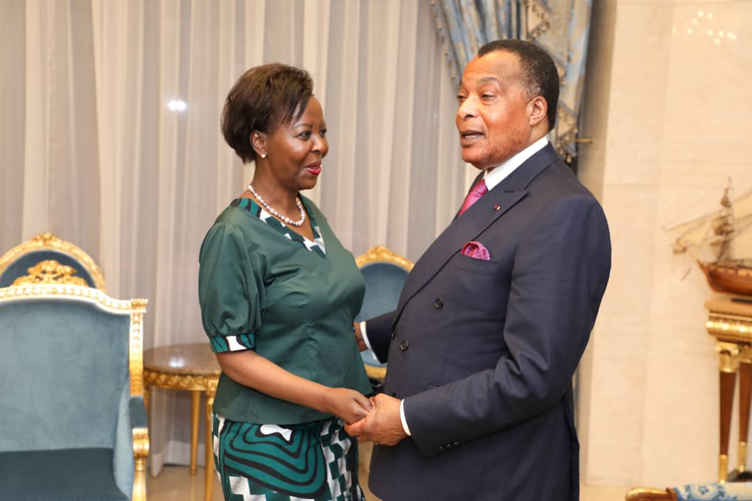 OIFrancophonie's tweet photo. .@LMushikiwabo a été reçue par le Président Sassou Nguesso. Ils ont échangé sur la coopération OIF/Congo et sur la mobilisation de la #Francophonie pour la réussite du Sommet sur les trois bassins forestiers, (Congo/Amazonie/Mekong Bornéo) prévu pour juin 2023 à #Brazzaville. https://t.co/zXZ8IJedMu