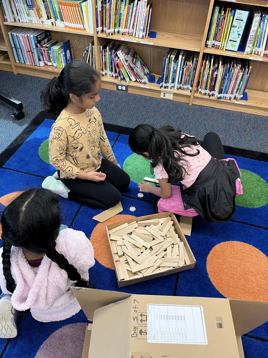 We had a blast in the library today with <a href="/GPE_GatorPond/">Goshen Post Elementary Library</a> and <a href="/MrsAllenGPEIFT/">Julia Allen</a> learning about simple machines!