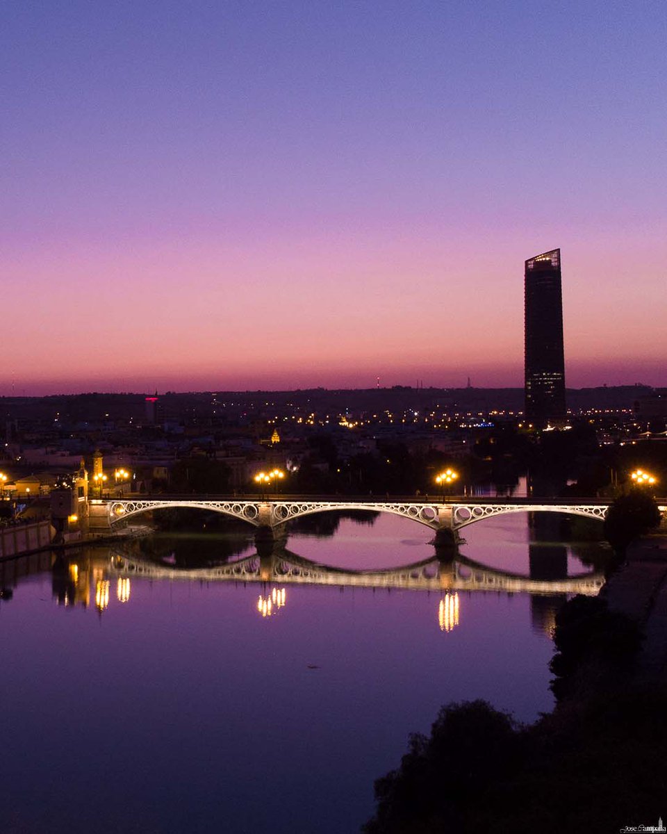 JoseCampanaF's tweet photo. Espejo de Sevilla.

#SueñaSevilla https://t.co/SU92PhblkC