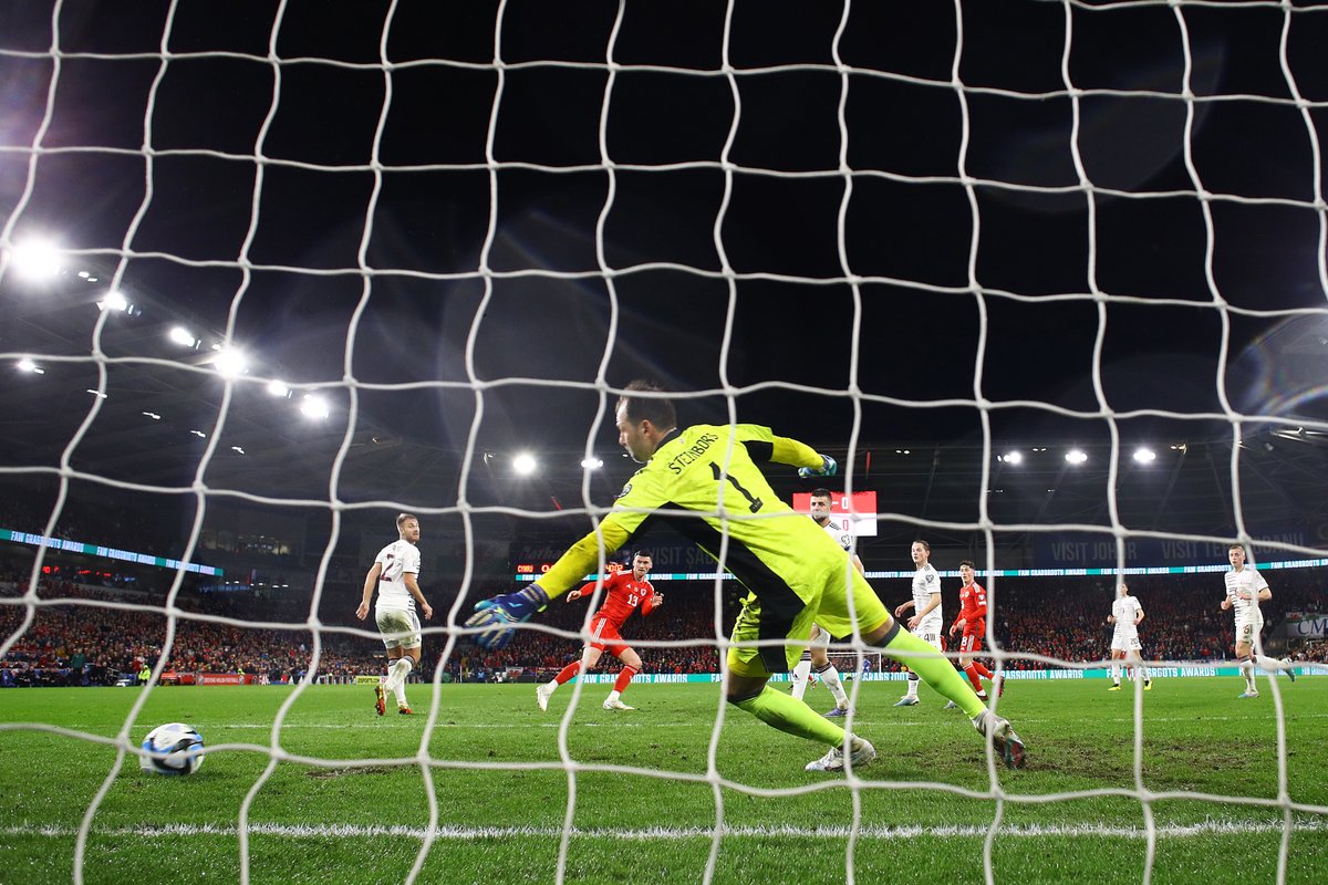 MailSport's tweet photo. FULL-TIME β²οΈ
π΄σ §σ ’σ ·σ ¬σ ³σ Ώ Wales 1-0 Latvia π±π»
A header from Kieffer Moore is enough to give Wales victory over Latvia!
#CYMLAT https://t.co/UPBFrNJw13 https://t.co/gBpMV6CRtG